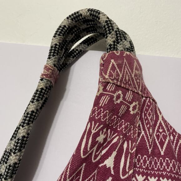 Kavu Rope Sling Backpack Bag Red & White Aztec Folklore Crossbody Lightweight - Picture 5 of 11